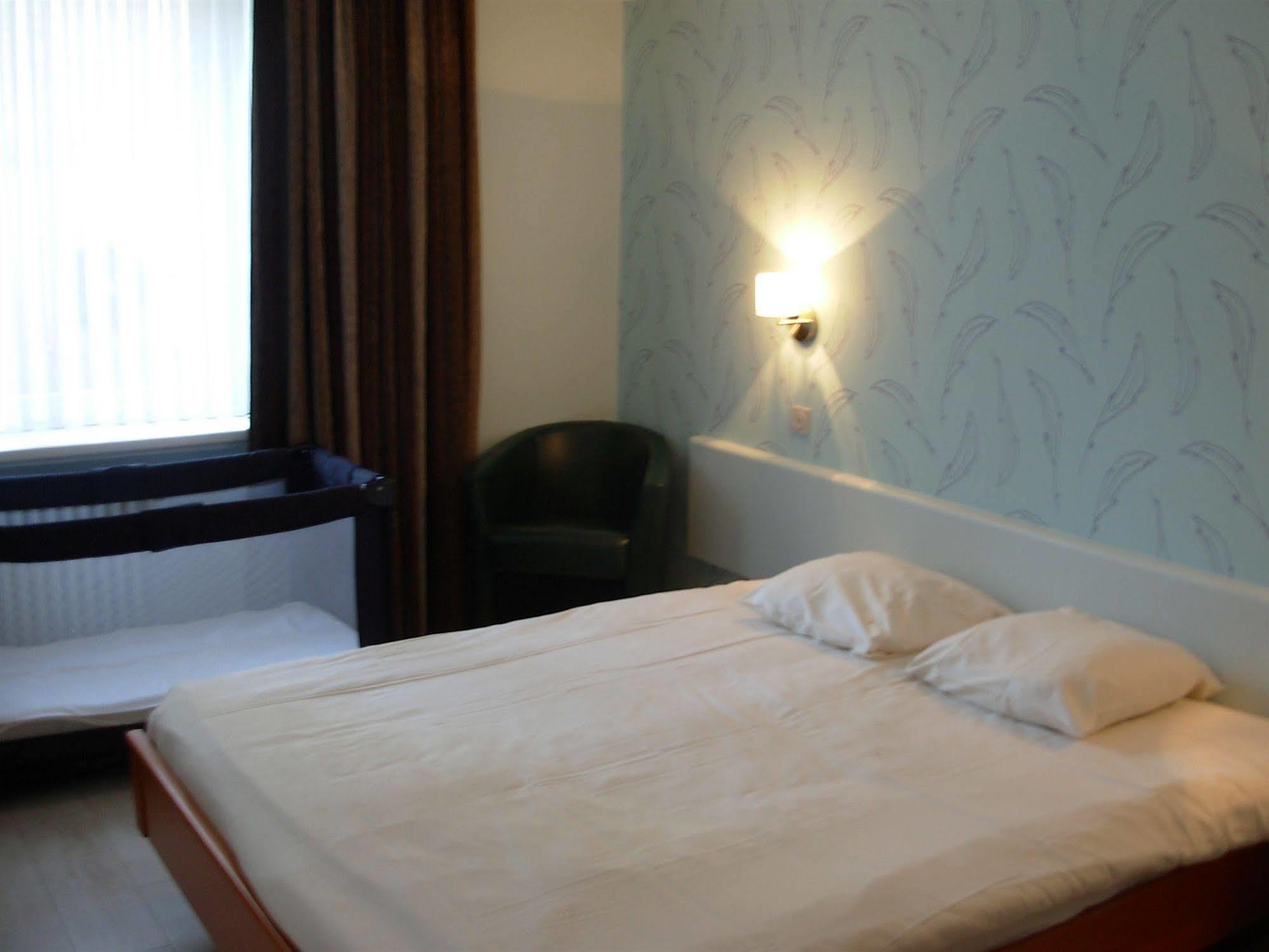 Hotel Ter Streep Ostende Exterior foto